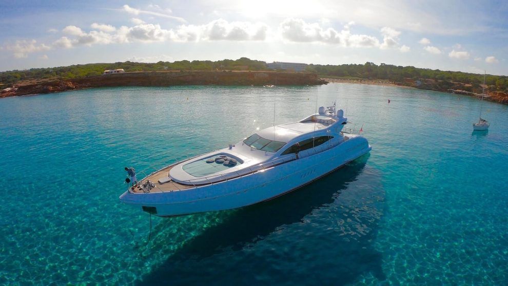 mangusta 108 yate ibiza